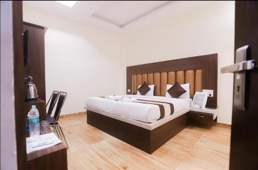 Vedantam Hotel หริทวาร ภายนอก รูปภาพ